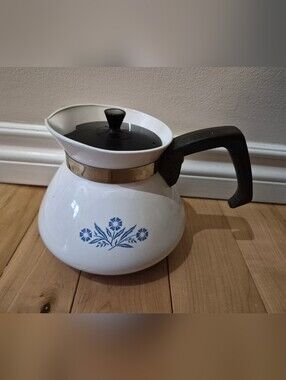 Corningware Blue Cornflower 6 cup tea pot